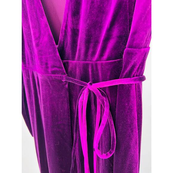 LULU'S Sz S Jacinda Plum Purple Velvet Wrap Maxi Evening Party Dress NEW B33 - Picture 7 of 8